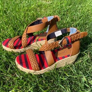 NWOT Tommy Hilfiger Wedges